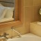 westin-costa-navarino-grece-guestrooms-bathroom-by-koming-up